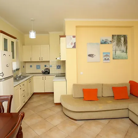 Fm 3 Apartment