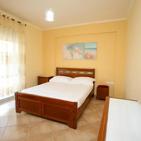 Fm 3 Apartment *